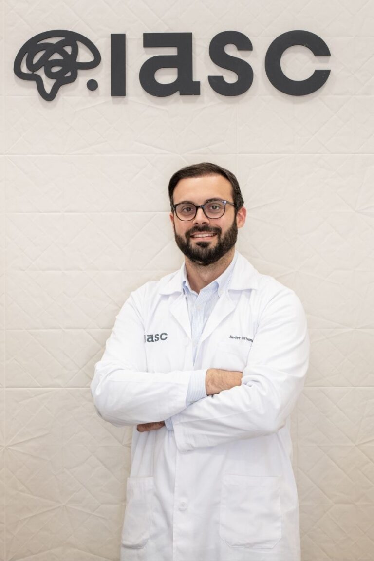 Javier Narbona, psicólogo y técnico de EMT en IASC Sevilla